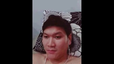 little man and little dick jerking by his own