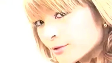 eurasienne milf changing room voyeur