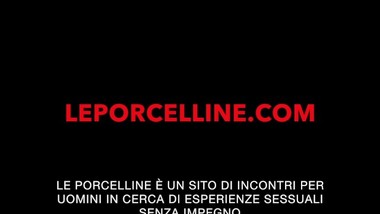 Mamma italiana culona inculata dall'amante fino alla sborrata sul suo culo