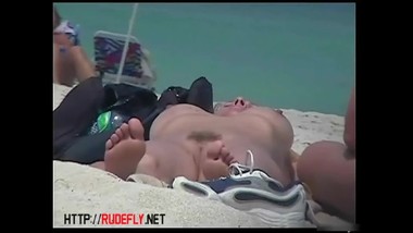 Hidden cam at the beach records nudist life moments